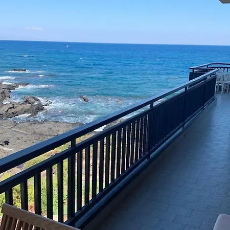 Sea View Terrace Apartment: Beachfront With Pool Apartment *