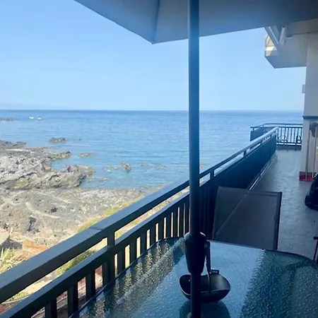 Apartment Sea View Terrace Apartment: Beachfront With Pool
