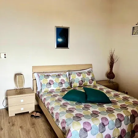 Sea View Terrace Apartment: Beachfront With Pool Apartment