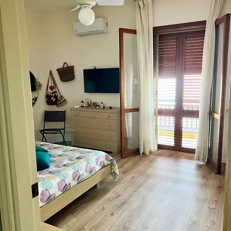 Sea View Terrace Apartment: Beachfront With Pool Apartment Giardini Naxos